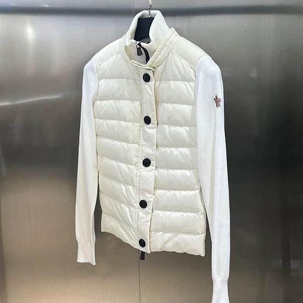すぐ届 モンクレール CARDIGAN ダウンジャケット スーパーコピー mom22028